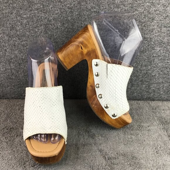 Chelsea and Violet White Leather Platform Sandals Women's 6M Studded Clog - Picture 1 of 14